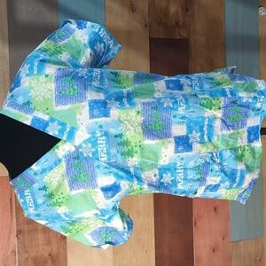 Large Christmas scrub top with pockets